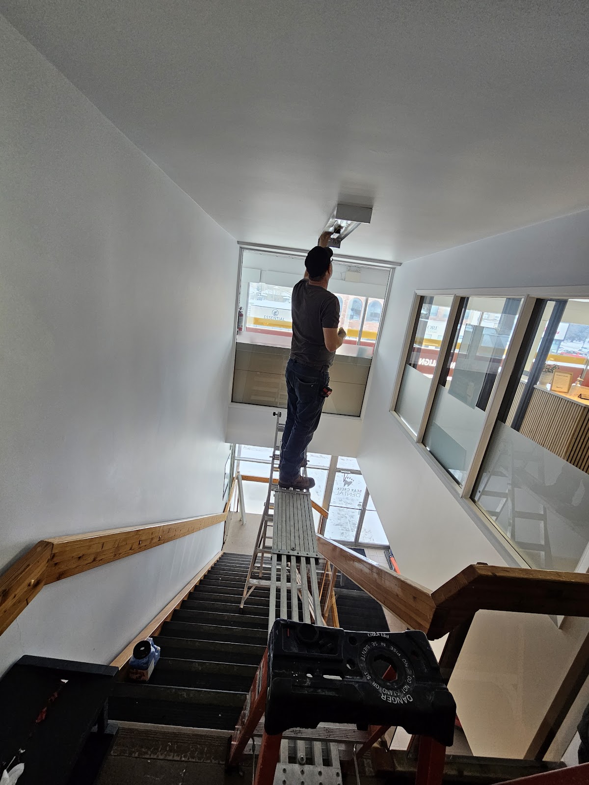 Midwest Electric & Consulting Inc.